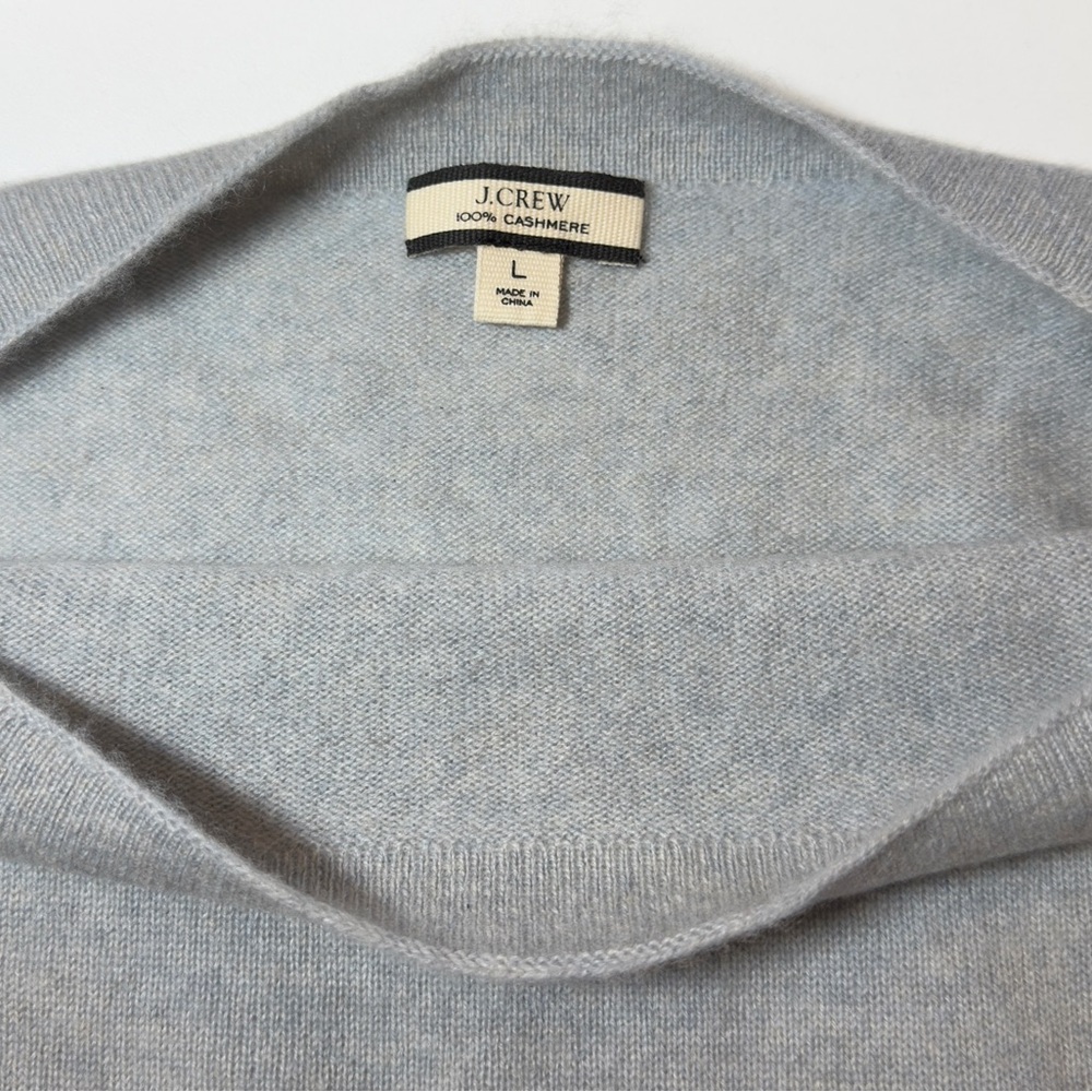 NWOT J. Crew Heather Grey 100% Cashmere  Cropped Boatneck Sweater, Size L - Picture 2 of 11